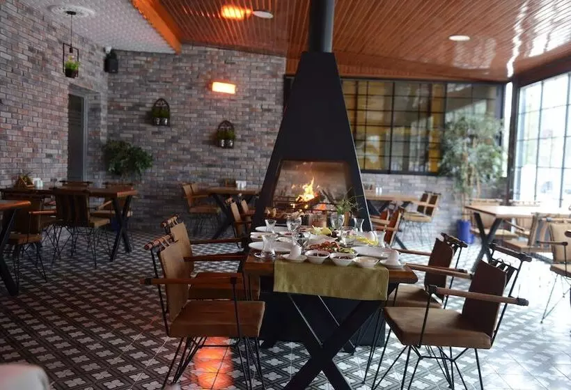 簡易ホテル Ada Marin