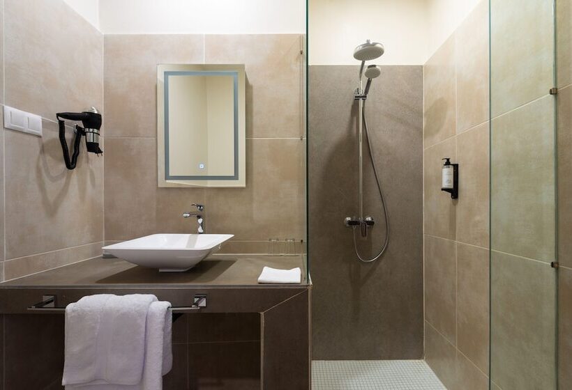 هتل L Adresse Dakar