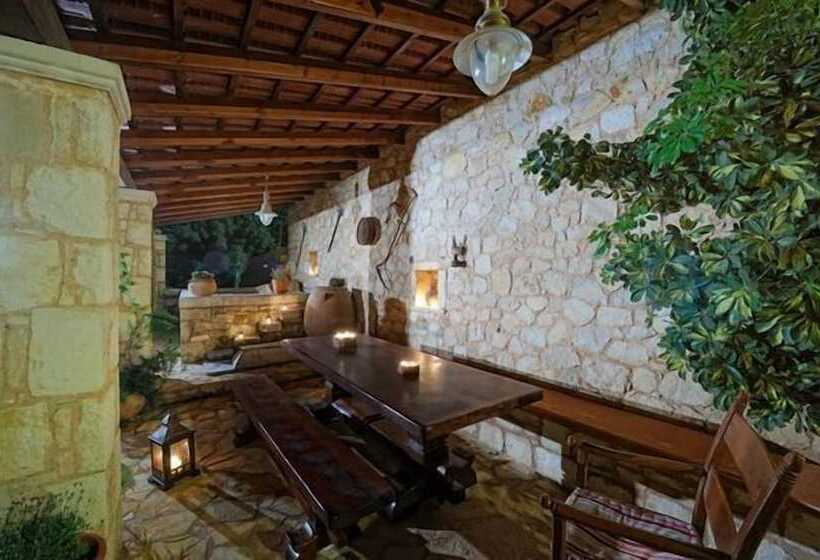 هتل Strofilia Villas