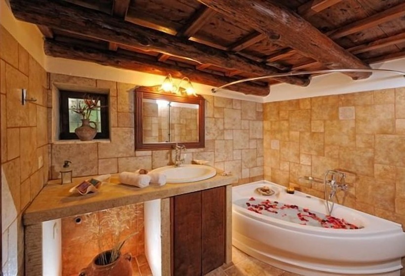 هتل Strofilia Villas