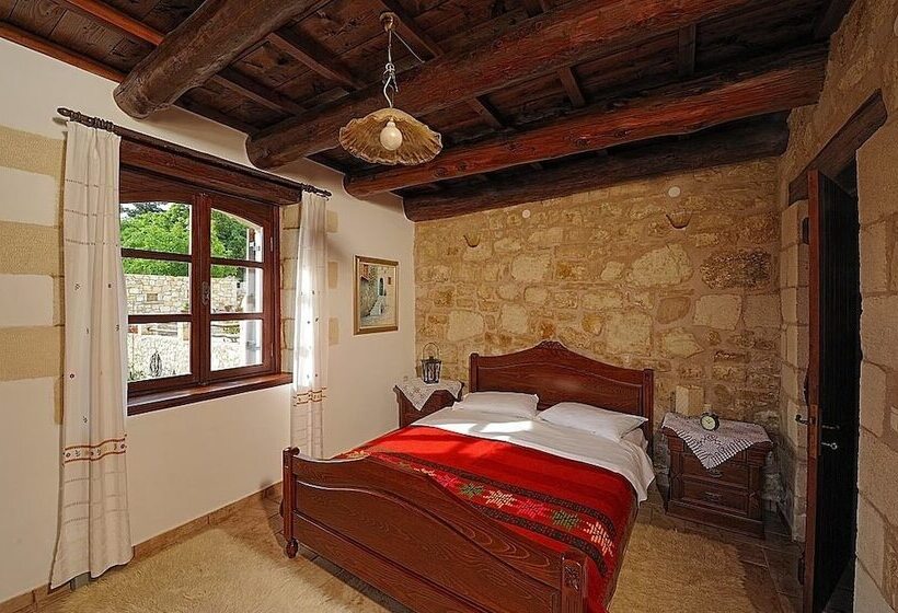 هتل Strofilia Villas