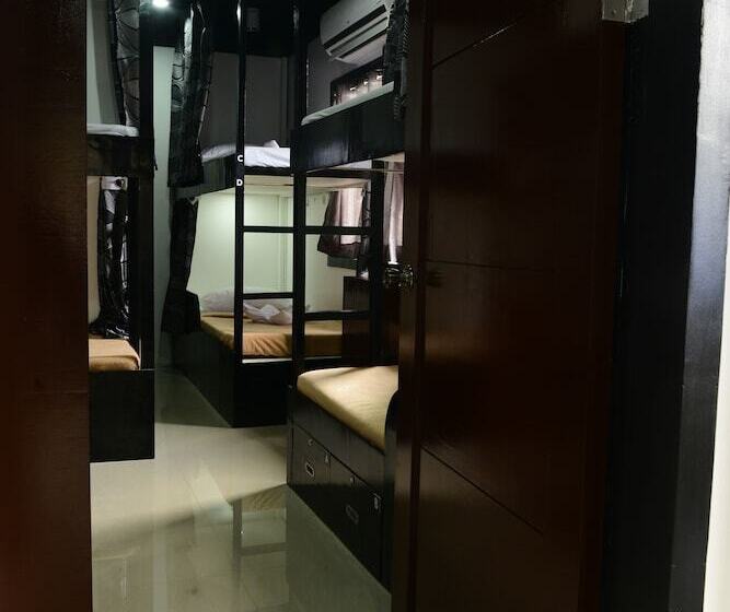 Island Hostel Boracay   Adults Only