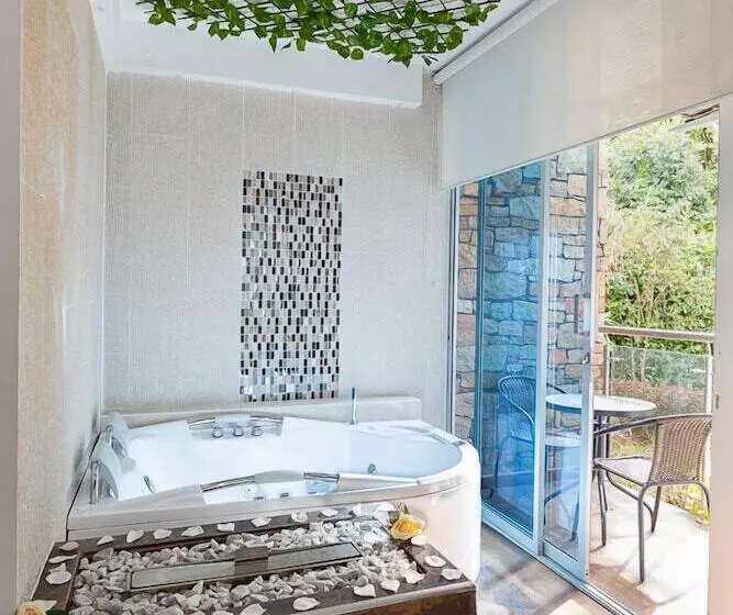 Libertg Hotels Spa Medellin