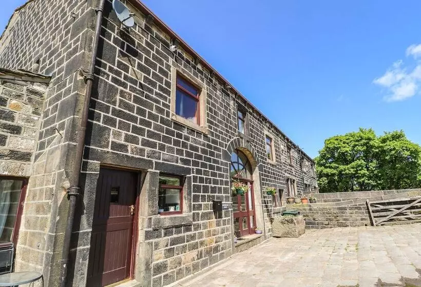 Shoebroad Barn