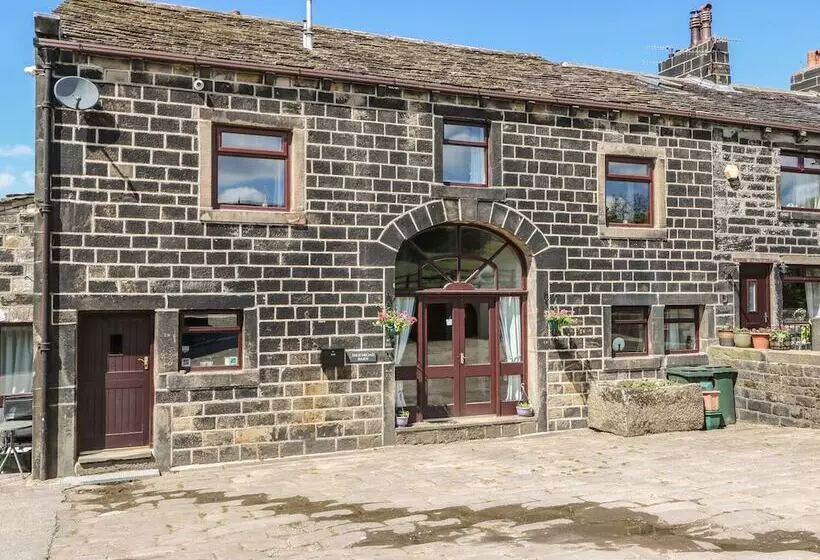 Shoebroad Barn