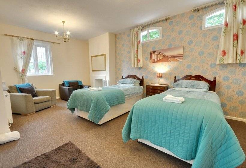 Somerville Coach House 2