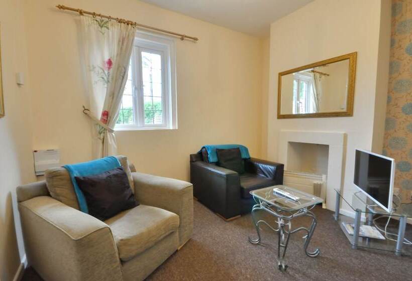 Somerville Coach House 2