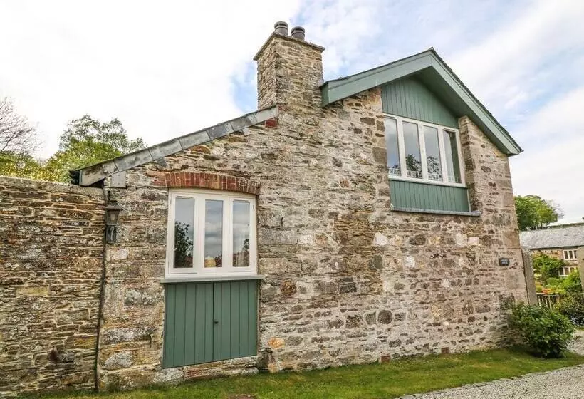 The Groom S House