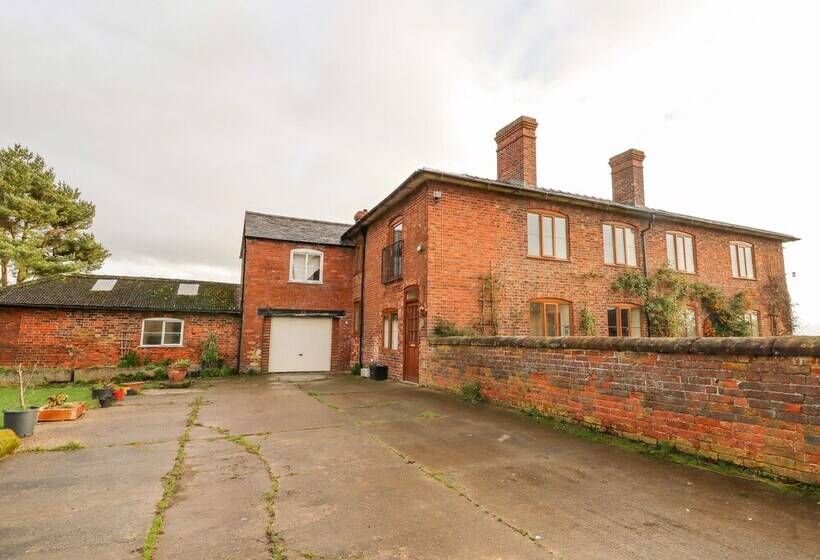 The Manor House At Kenwick Lodge