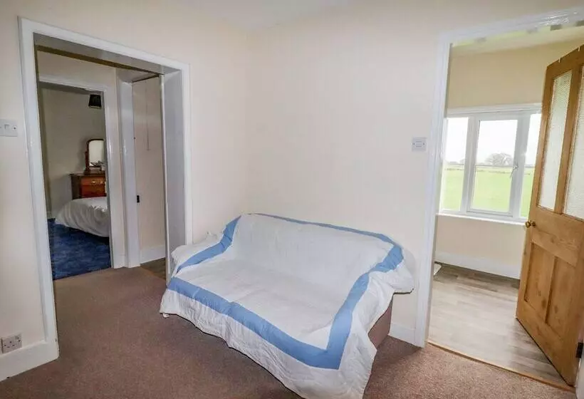 The Manor House At Kenwick Lodge