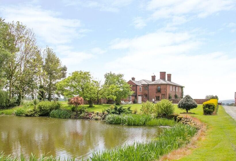 The Manor House At Kenwick Lodge