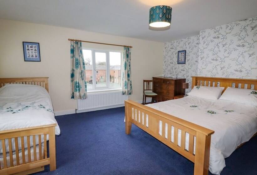 The Manor House At Kenwick Lodge