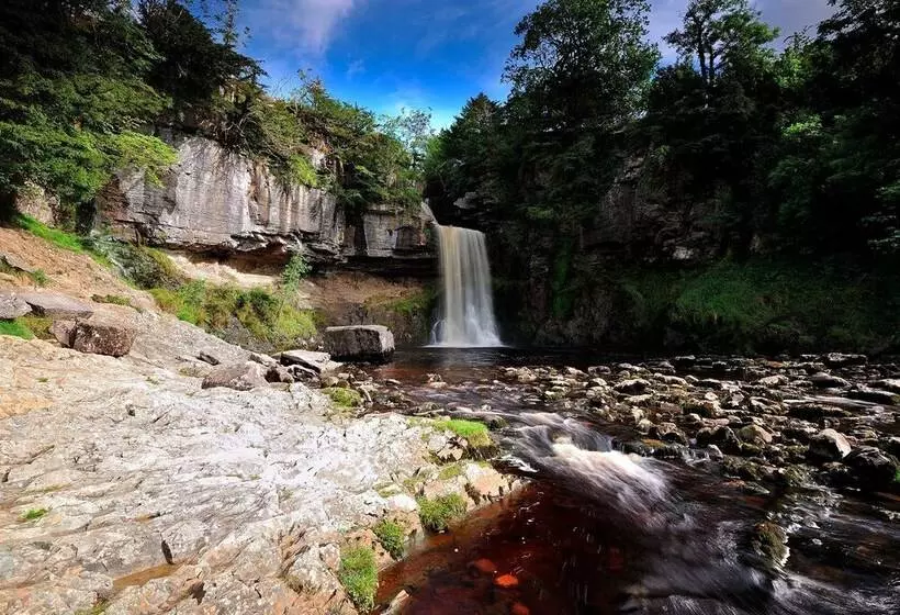 Waterfall Cottage