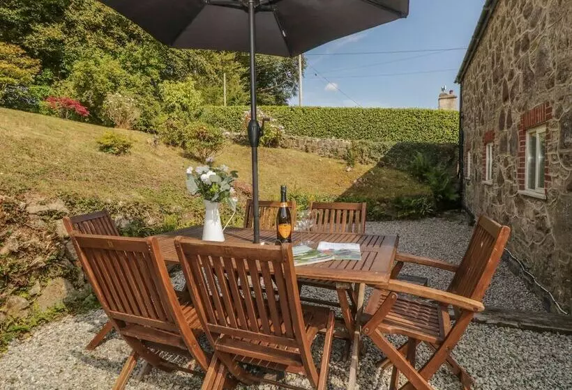 Wingstone Farm Cottage