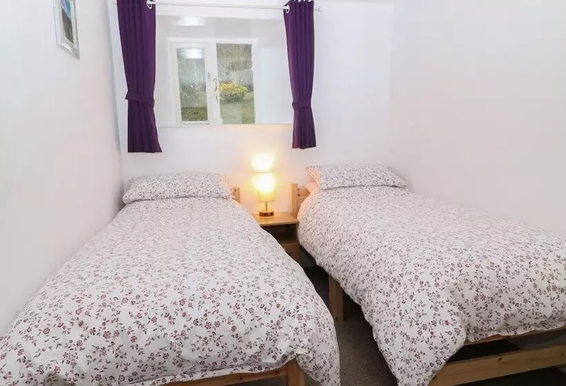 Wingstone Farm Cottage