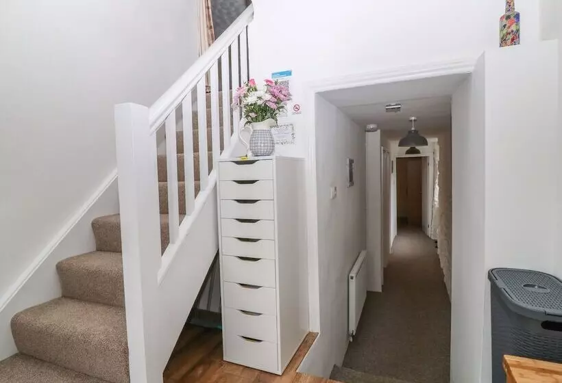 Wingstone Farm Cottage