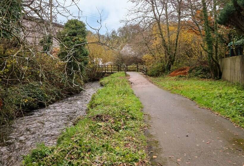1 Mill Farm Cottages