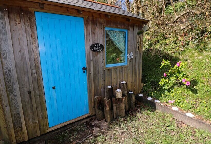 1 Mill Farm Cottages