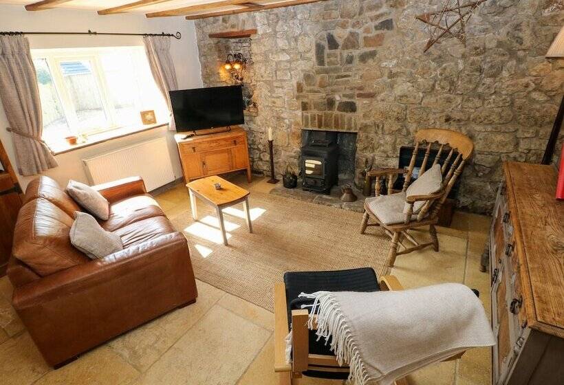 1 Mill Farm Cottages