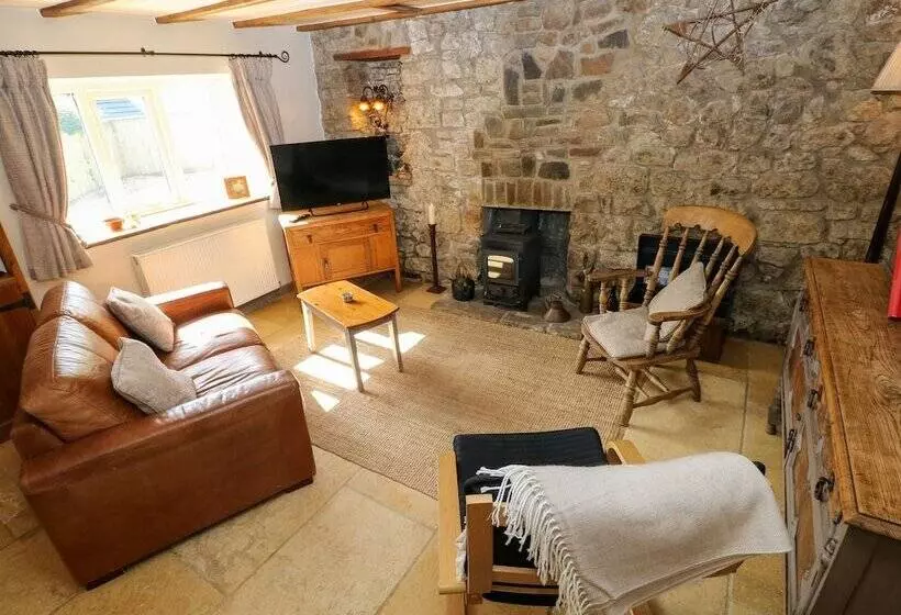 1 Mill Farm Cottages