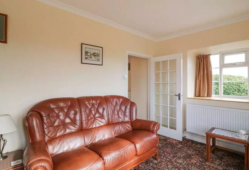 Cliff Farm No. 2 Cottage