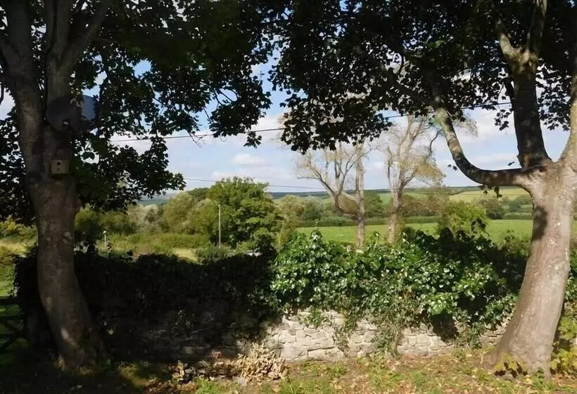 Follis Cottage