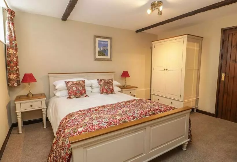 Oak Cottage