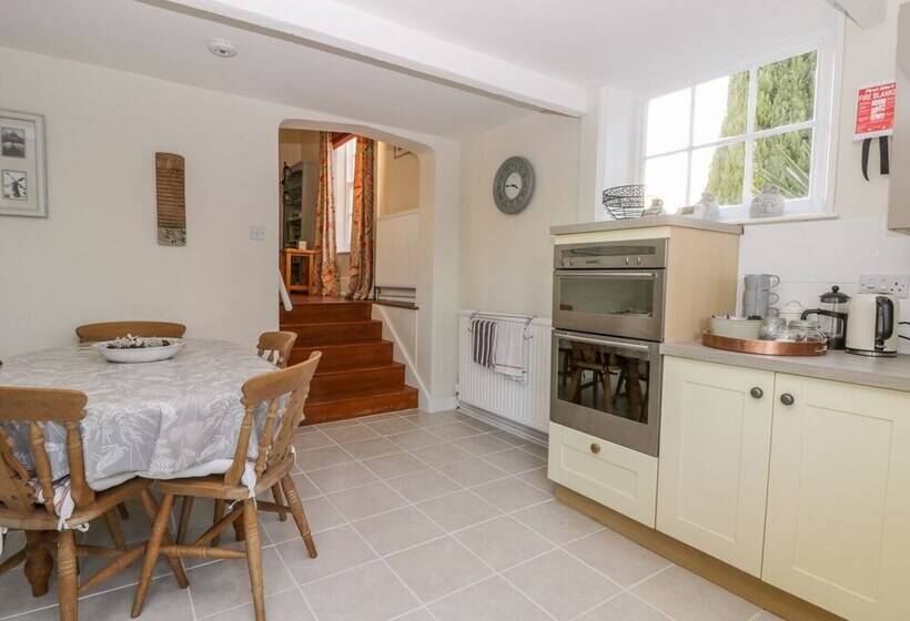 Pelham House Cottage