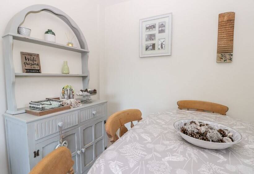 Pelham House Cottage