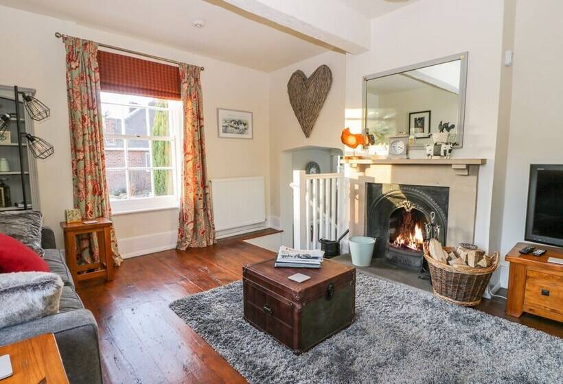 Pelham House Cottage