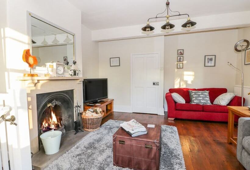 Pelham House Cottage