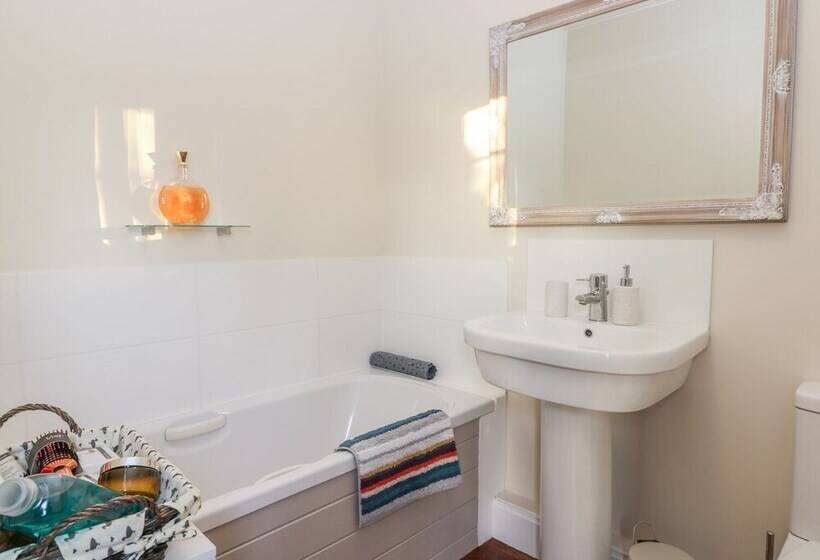 Pelham House Cottage