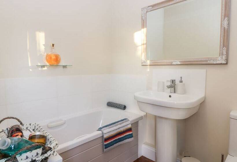 Pelham House Cottage