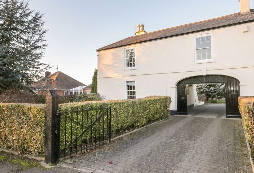 Pelham House Cottage