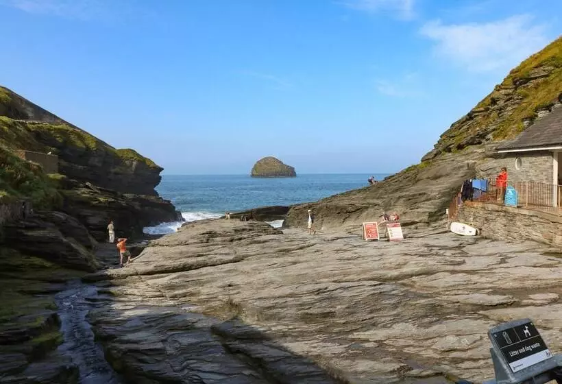 Rock House