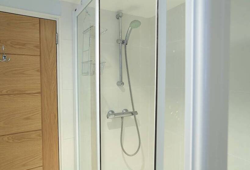 Sandcastles 15a Fore Street