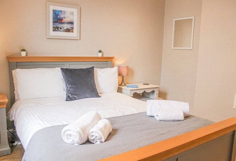 Sandcastles 15a Fore Street