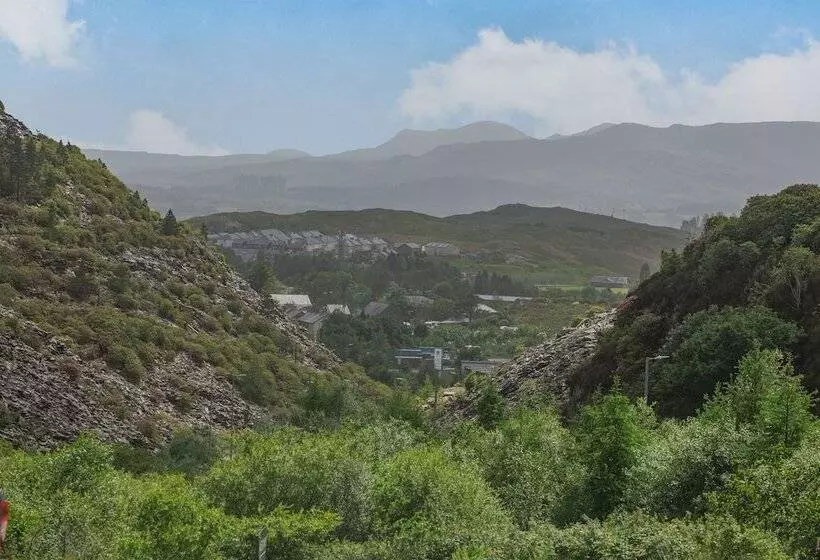 Stiniog Lodge