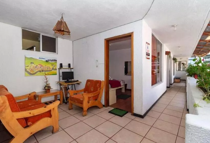 ユースホステル Santa Cruz Backpackers Hostal