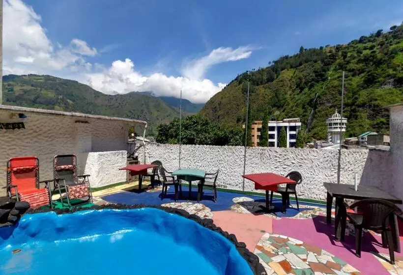 ユースホステル Santa Cruz Backpackers Hostal