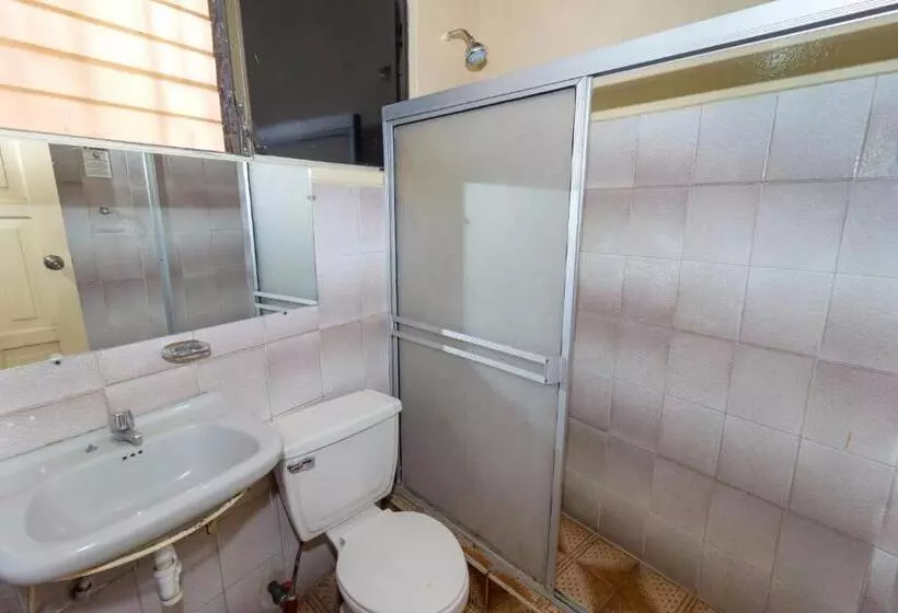 ユースホステル Santa Cruz Backpackers Hostal