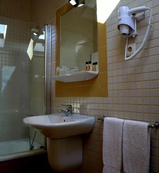 تختخواب و صبحانه Alojamento Santa Clara