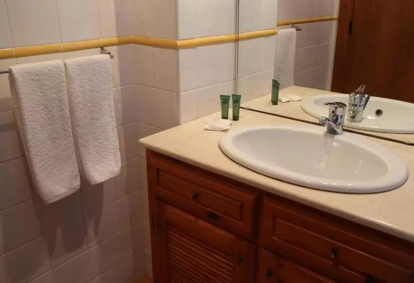 Aamiaismajoitus (B&B) Alojamento Santa Clara