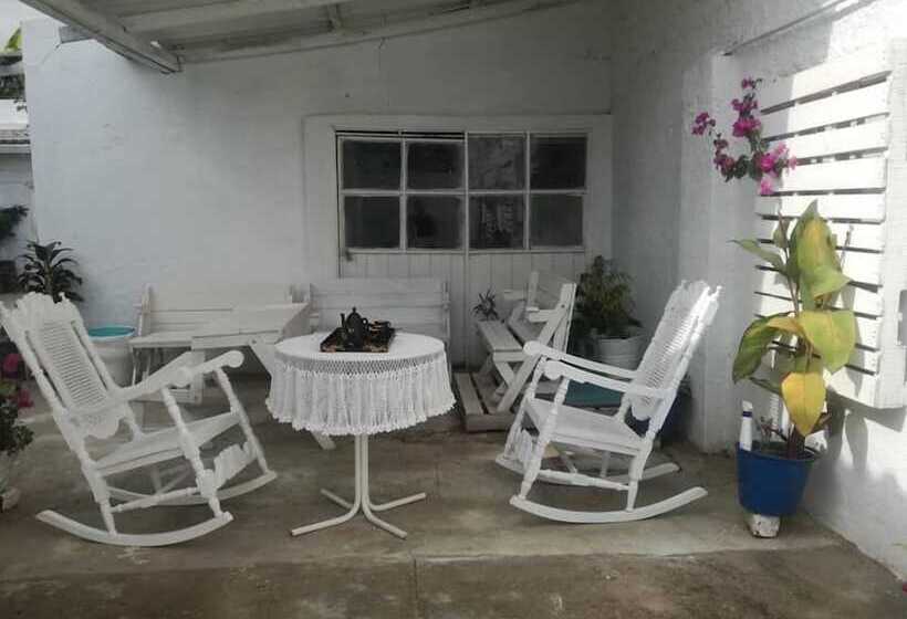 تختخواب و صبحانه Casa Zaida Hostal Vintage