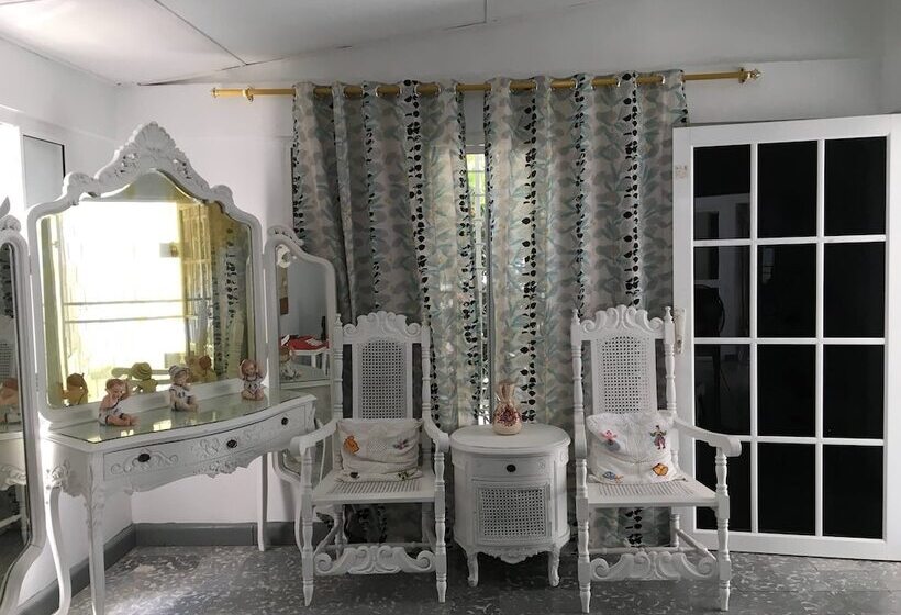 تختخواب و صبحانه Casa Zaida Hostal Vintage