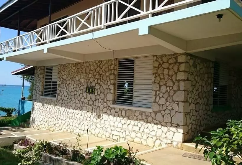 تختخواب و صبحانه Sorrel Bay Retreat Aka Natanias
