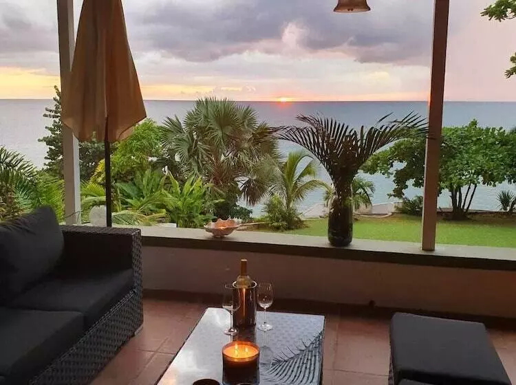تختخواب و صبحانه Sorrel Bay Retreat Aka Natanias