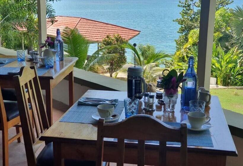 تختخواب و صبحانه Sorrel Bay Retreat Aka Natanias