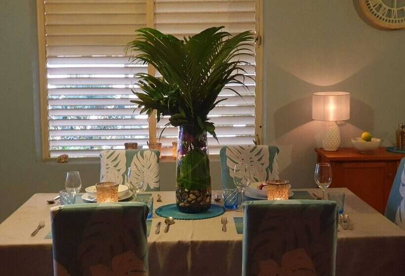 تختخواب و صبحانه Sorrel Bay Retreat Aka Natanias