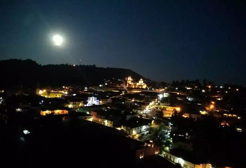 ホテル And Restaurant Los Arcos